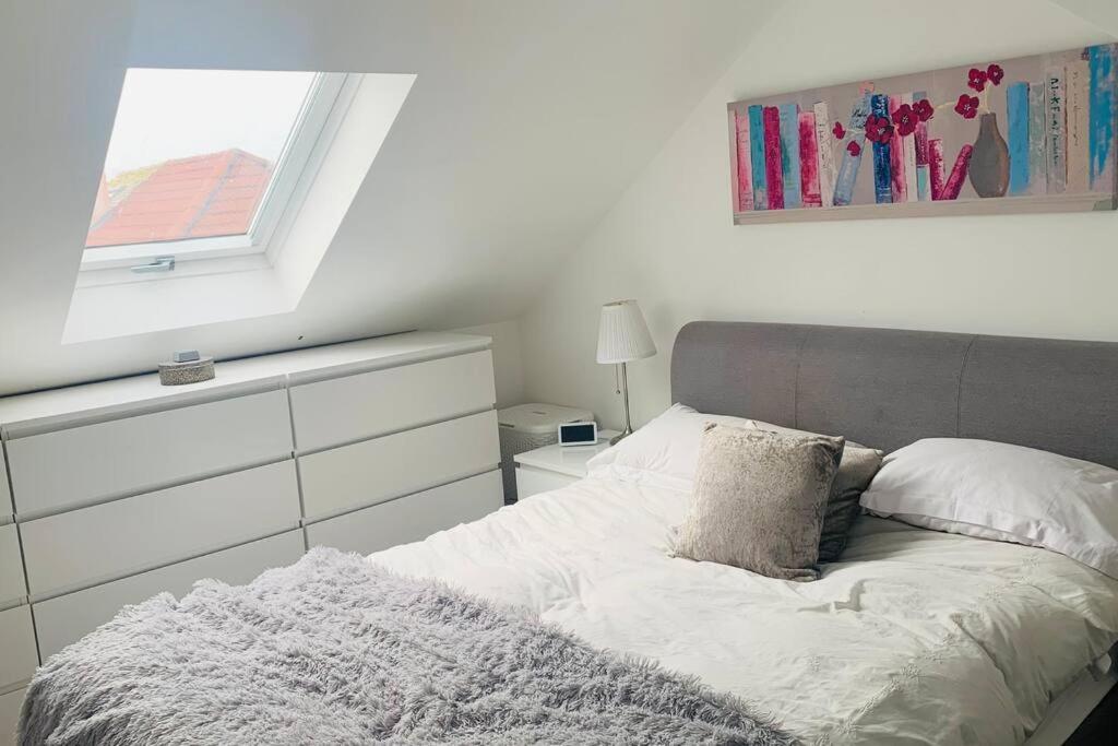 Love Lancing By The Sea With Optional Large Hot Tub Sleeps Up To 8 & Free Parking 빌라 외부 사진